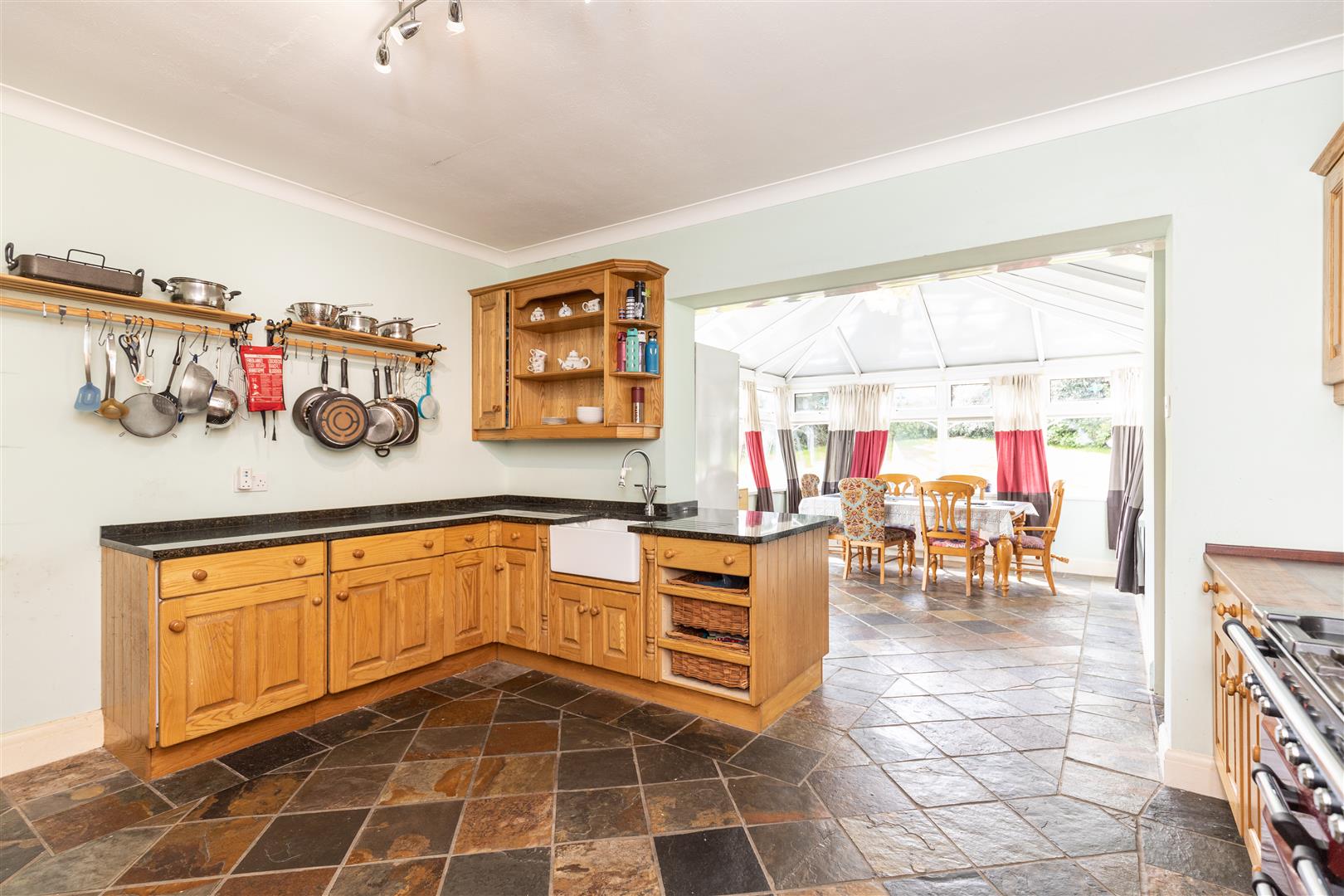 19 Chantry Rise, Penarth, Vale of Glamorgan, CF64 5RS